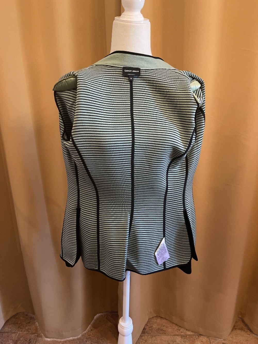 Georgio Armani Black Fitted Blazer Jacket Italy Size 38 (XS) Like New! - Picture 9 of 12